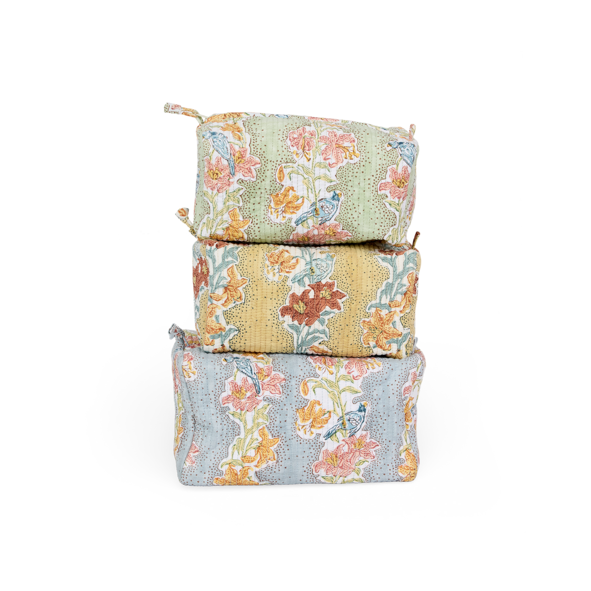Parrot Garden – Quilted Beauty Bag Medium – 8.5" × 4" × 3.5"