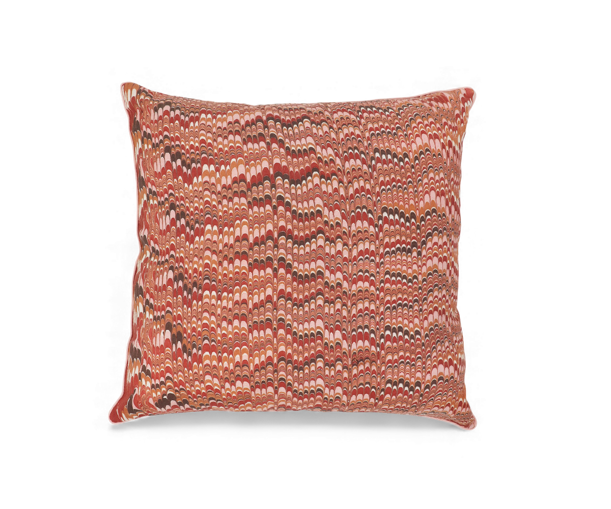 Brick wave – Hand Marbled Cotton Pillow Cover (18" x 18")