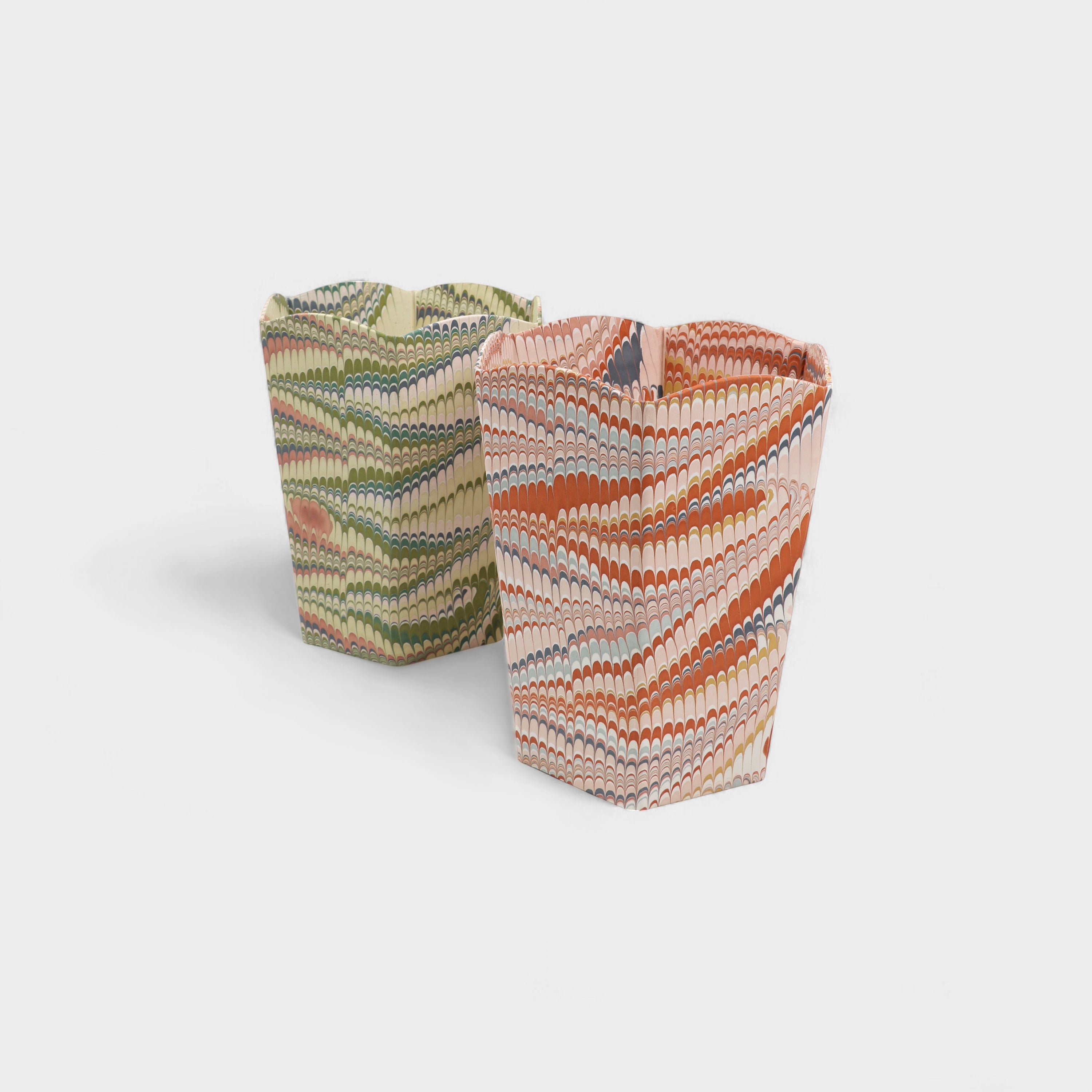 Meadow Wave – Hand Marbled Scalloped Basket (9.5" W x 9.5" D x 12.5" H)