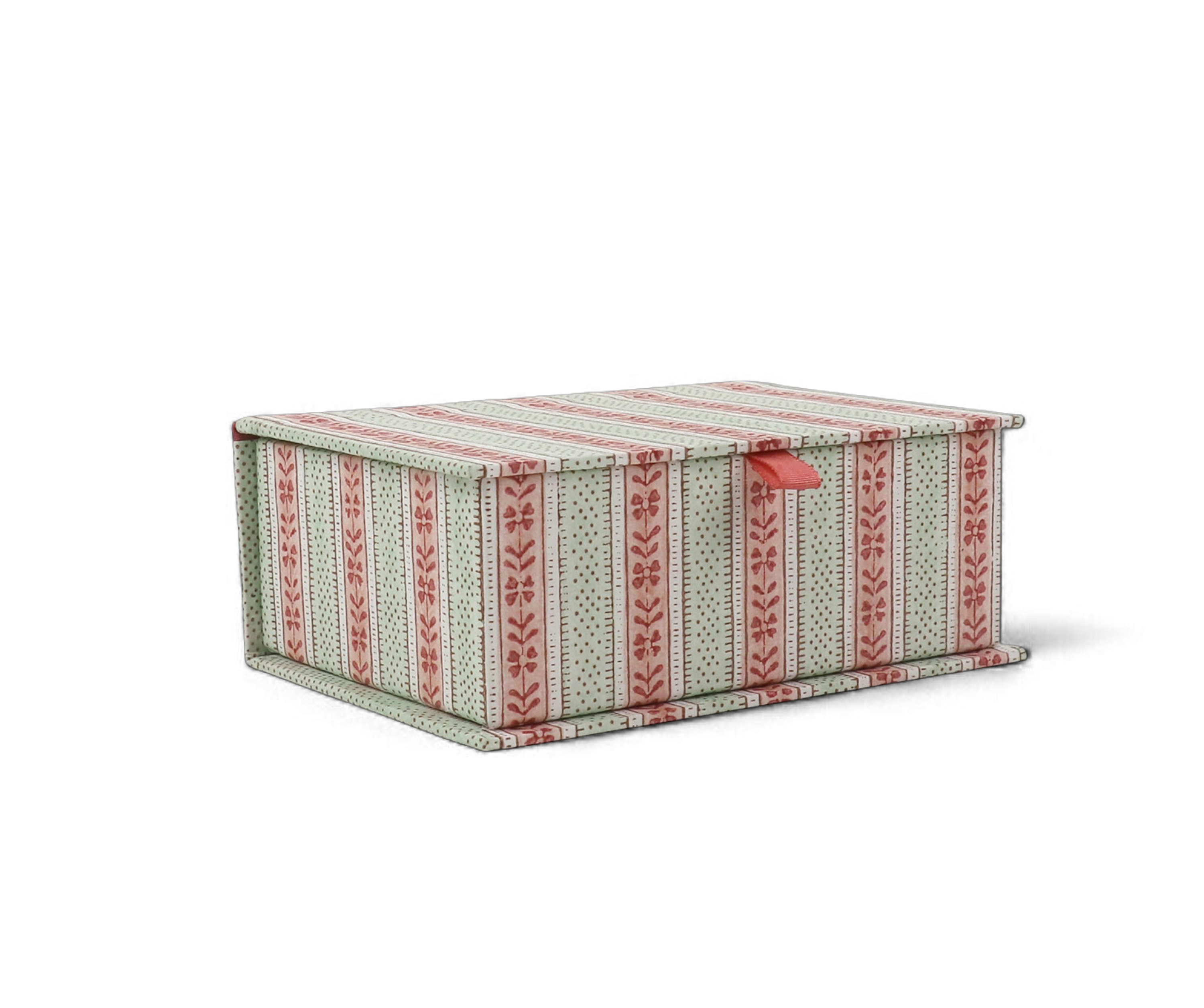 Mint Meadow – Hand Block Printed Keepsake Box Set (Set of 2) (Small: 6.75” x 5” x 2.75” | Large: 9.5” x 7” x 3.5” | 100% Recycled Cotton Paper)