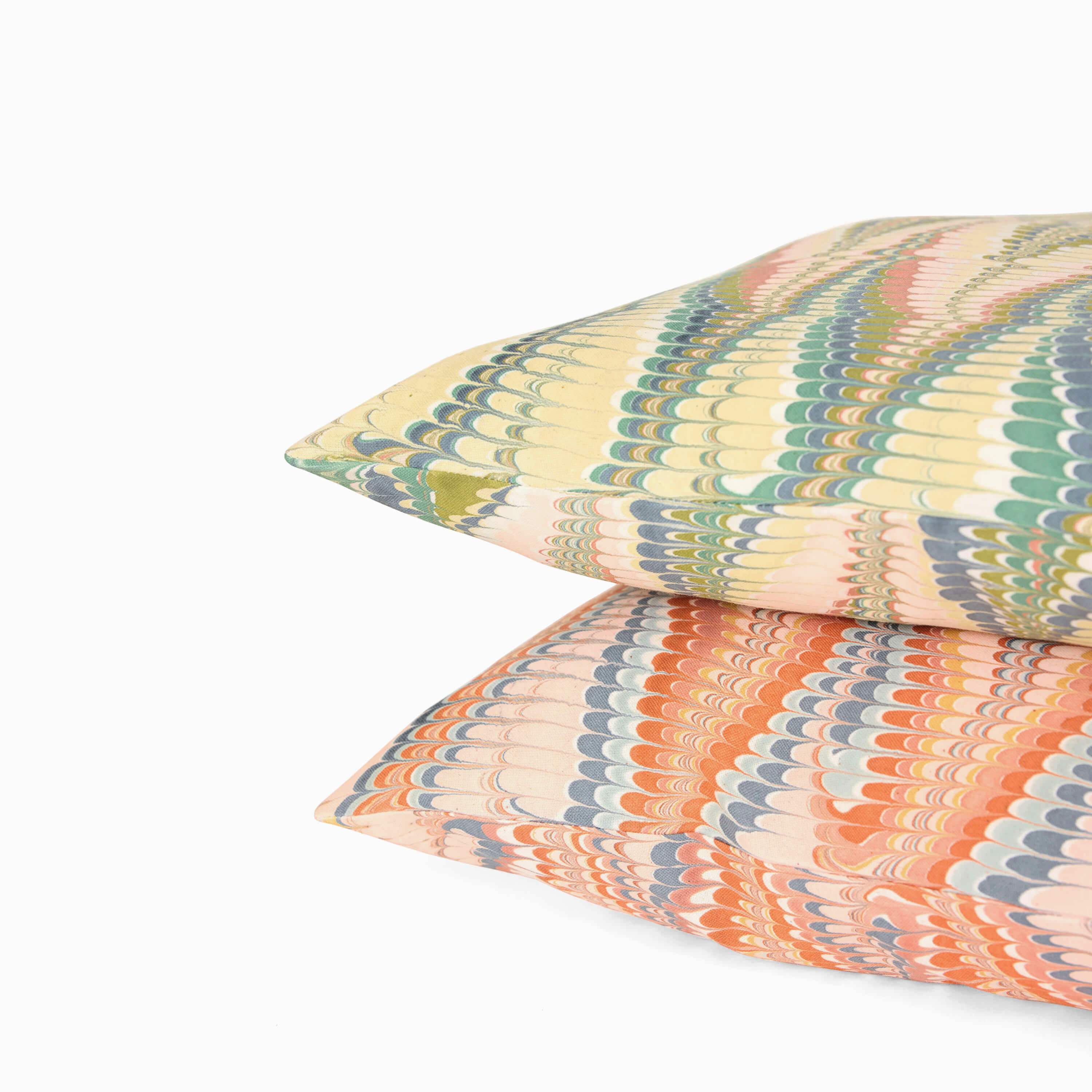 Moss wave – Hand Marbled Cotton Pillow Cover (18" x 18")